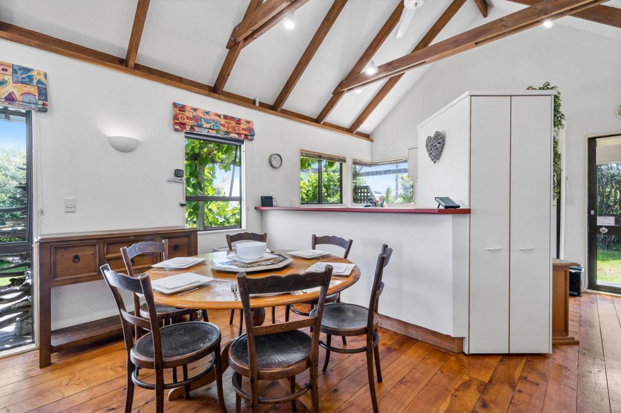 Waimea Cottage - Waikanae Holiday Home Екстер'єр фото