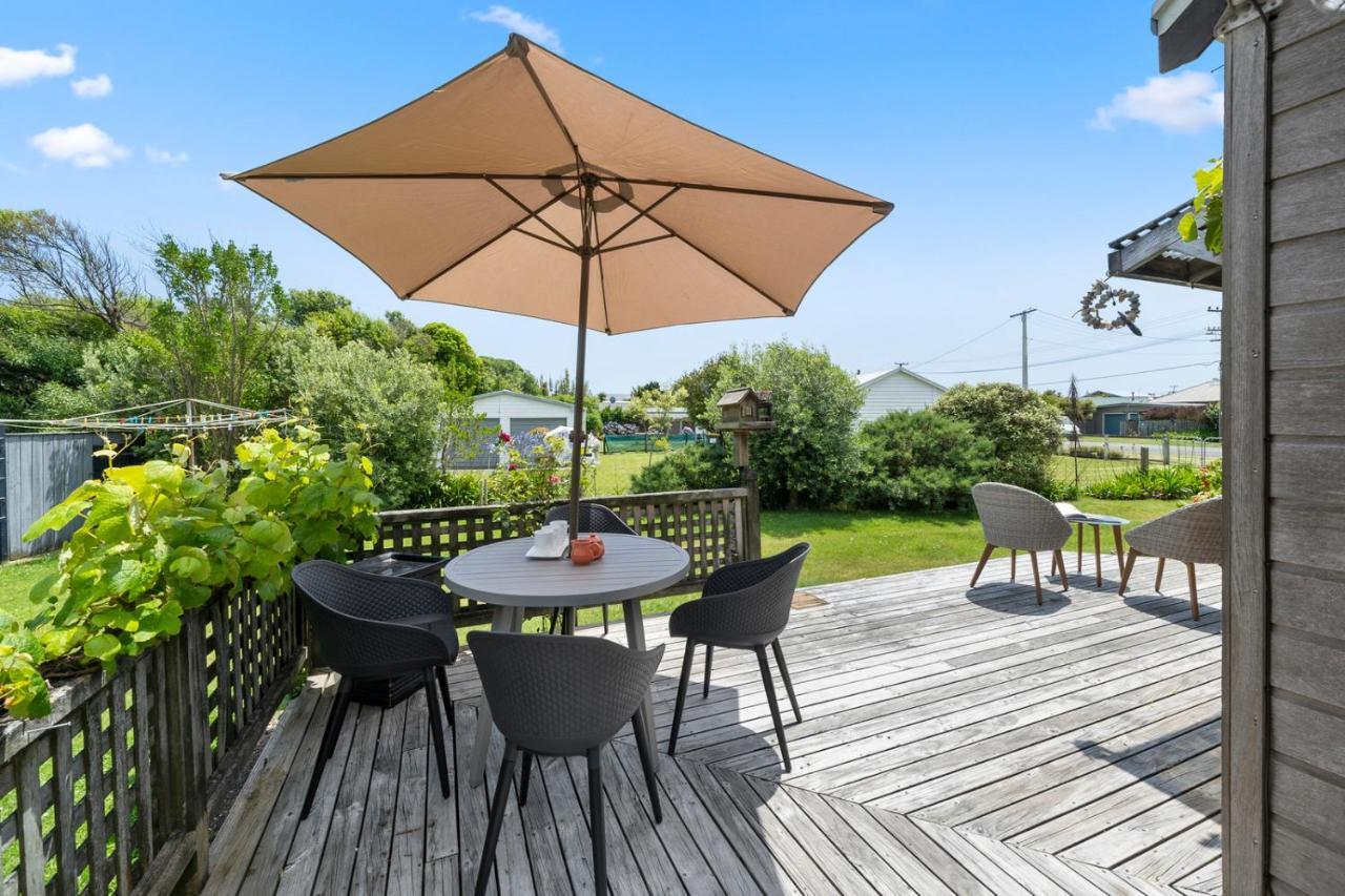 Waimea Cottage - Waikanae Holiday Home Екстер'єр фото